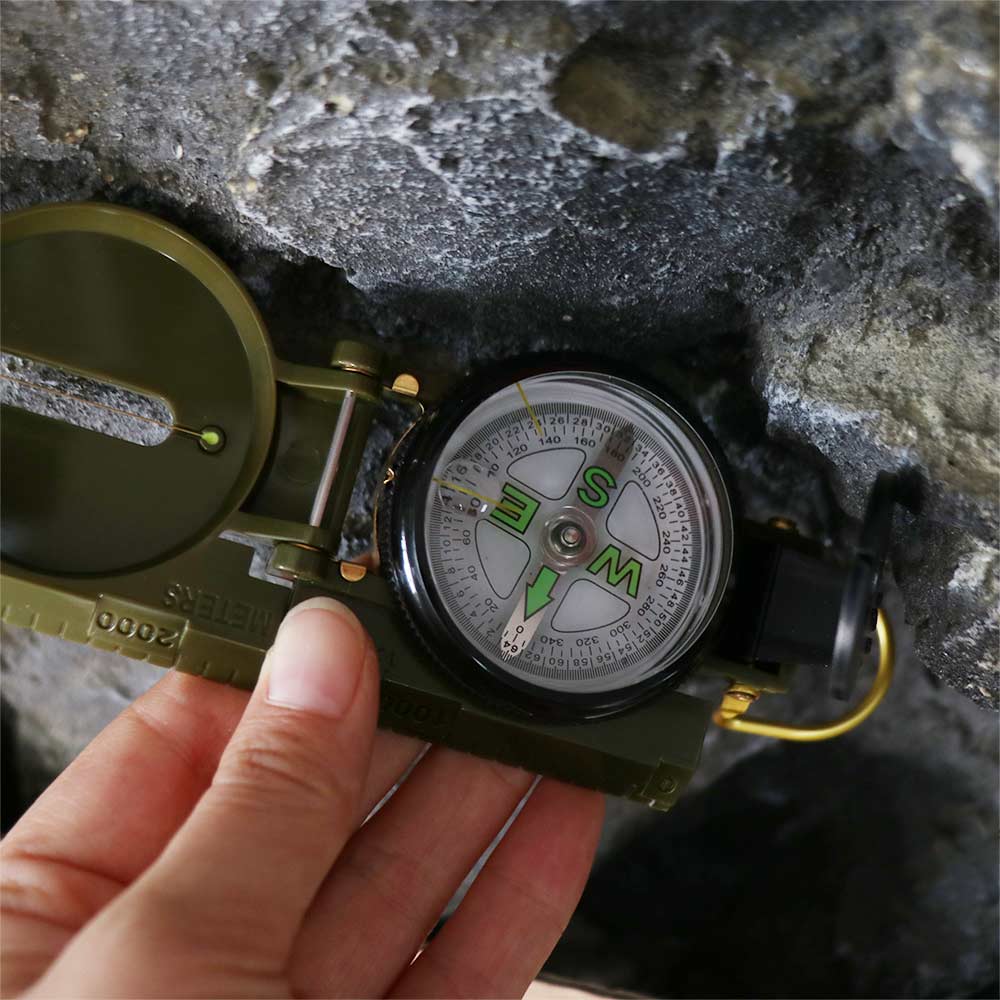 Bussola professionale impermea - Compass Lensatic recensione e prezzo
