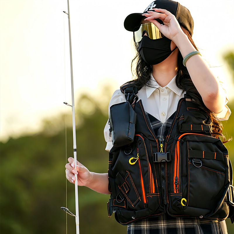 Giubbotto Salvagente per Pesca - Fishing Kit Compact recensione e prezzo